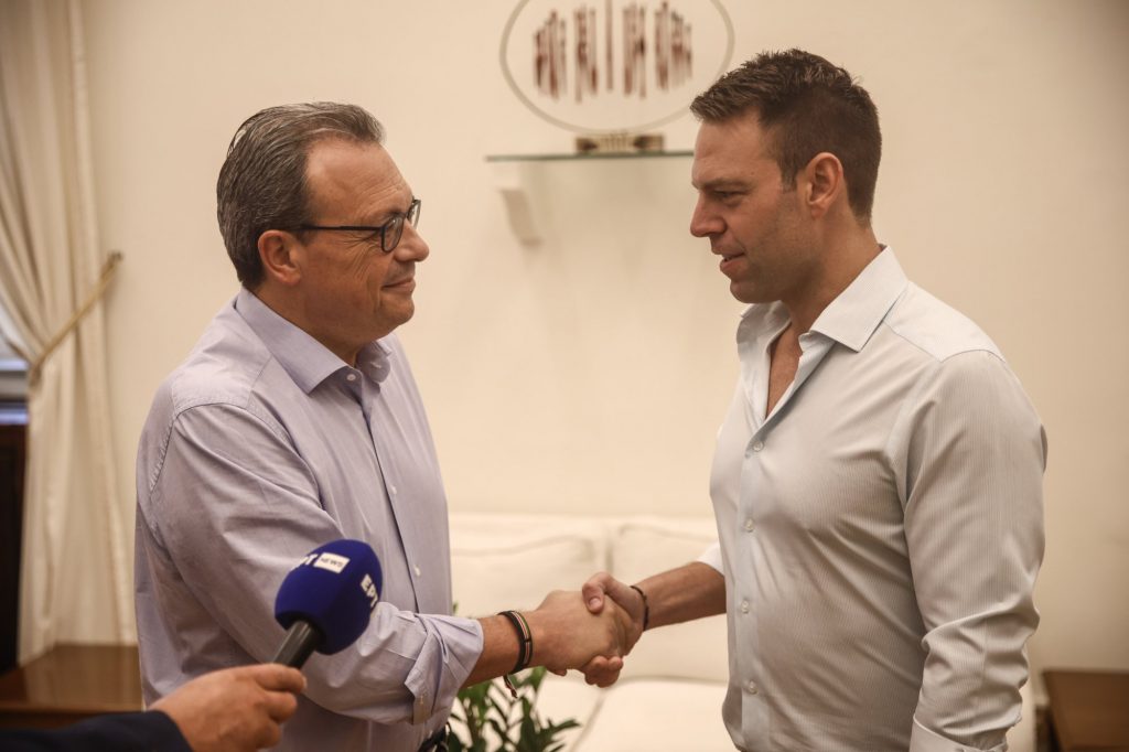 Φάμελλος: Παραμένει πρόεδρος της ΚΟ του ΣΥΡΙΖΑ