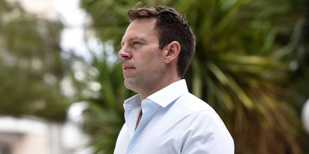 ΣΥΡΙΖΑ: Τι γυρεύει ο Κασσελάκης στο παζάρι; Το φλερτ με τον Κοτζιά, η στήριξη Καμμένου και τα ραντεβού