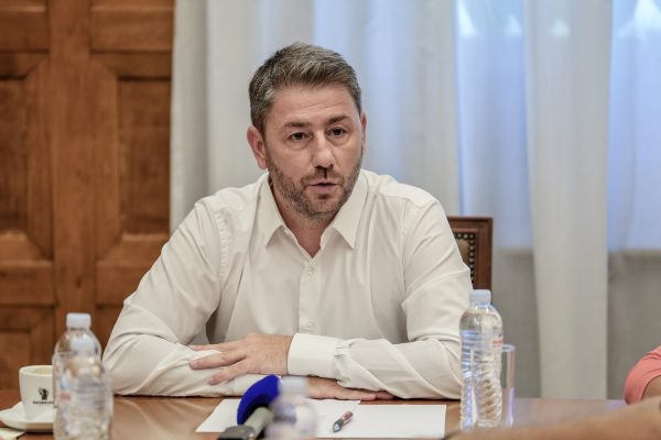 ΠΑΣΟΚ: Να ανασταλεί η χρηματοδότηση των Σπαρτιατών