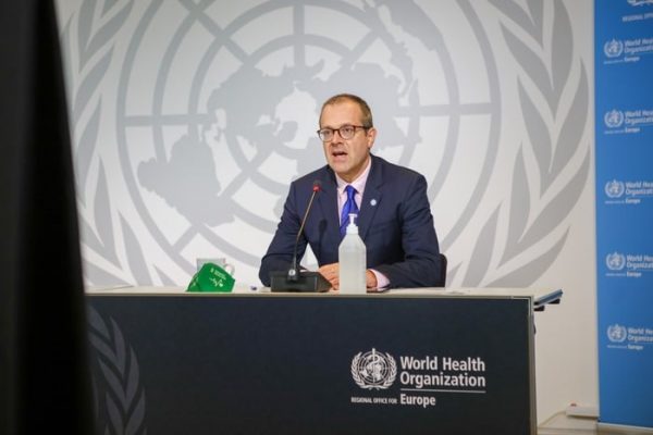 Χανς Κλούγκε: «Ο κοροναϊός εξακολουθεί να μεταλλάσσεται και να μας επηρεάζει»