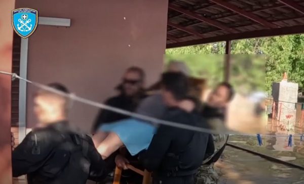 Κακοκαιρία Daniel: Άνδρες της Μονάδας Υποβρυχίων Αποστολών «βουτάνε» στα πλημμυρισμένα σπίτια στη Θεσσαλία