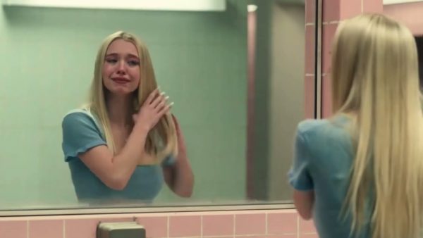 Ποτέ άλλοτε στην ιστορία δεν βλέπαμε το πρόσωπό μας τόσο πολύ