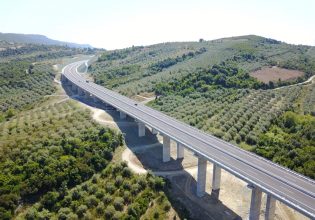 Μπαλάκι ευθυνών για τη συντήρηση σε γέφυρες και δρόμους