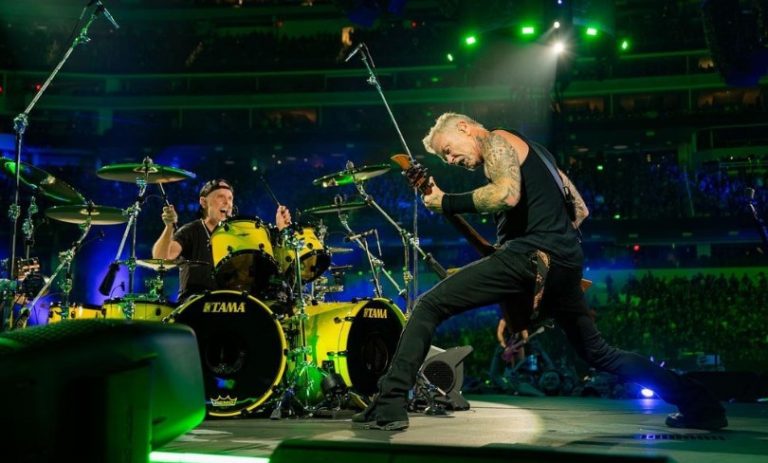 Metallica: Σκύλος το έσκασε από το σπίτι για να παρακολουθήσει συναυλία τους
