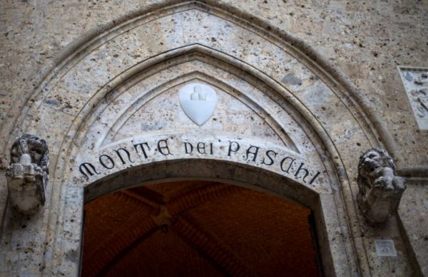 Ιταλία: Οι εταίροι της Μελόνι αντιμάχονται για το σχέδιο πώλησης της τράπεζας Monte Paschi