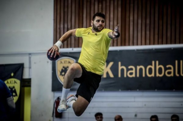 Ανησύχησαν στην ΑΕΚ με Νικολαΐδη