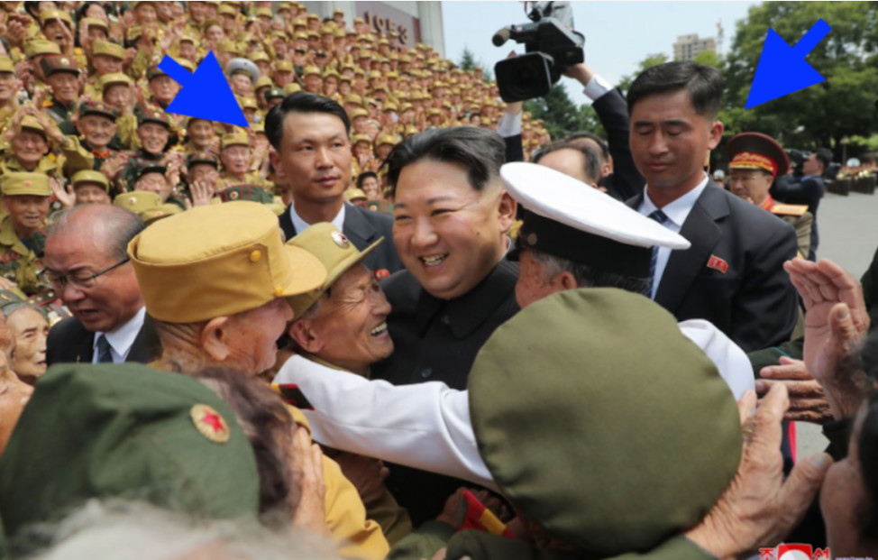 Βόρεια Κορέα: Οι σωματοφύλακες που κρατούν τον Κιμ Γιονγκ Ουν ασφαλή και ζωντανό