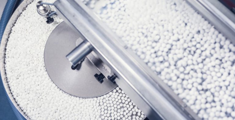 Επενδύσεις 1,5 δις. ευρώ ως το 2025 από τις ελληνικές φαρμακοβιομηχανίες