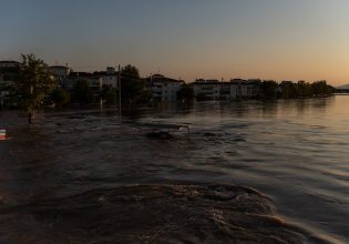 Κακοκαιρία Daniel: Ισοπεδωμένη η Θεσσαλία – Κομμένη στα δύο η Ελλάδα – Αναζητώντας τις ευθύνες