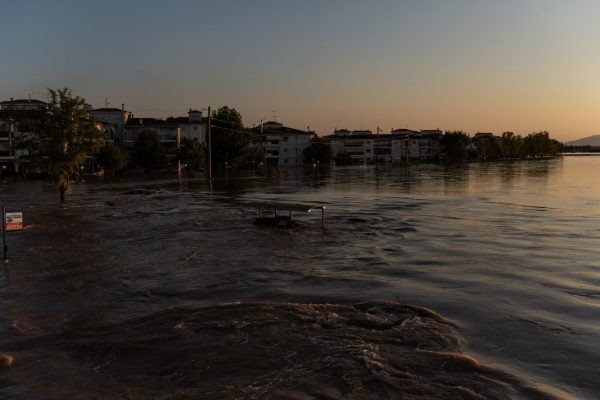 Κακοκαιρία Daniel: Ισοπεδωμένη η Θεσσαλία – Κομμένη στα δύο η Ελλάδα – Αναζητώντας τις ευθύνες