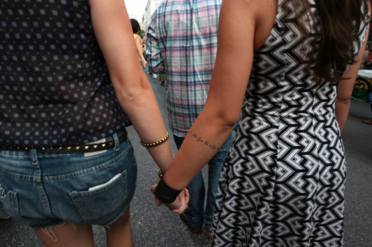 Ερρίφθη ο κύβος για τον γάμο των ομόφυλων ζευγαριών