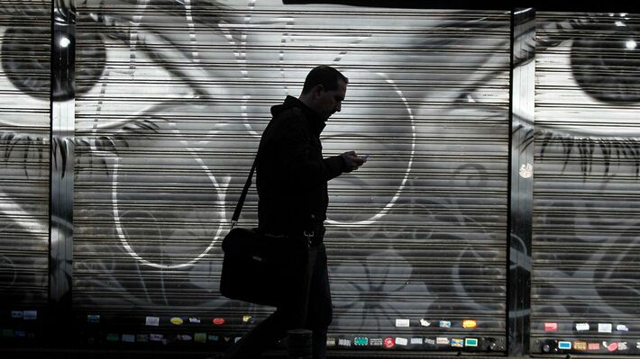 Στο «κόκκινο» η αντιπαράθεση για την ΑΔΑΕ – Νέα «κυβερνητική συγκάλυψη» των υποκλοπών, λέει ο ΣΥΡΙΖΑ