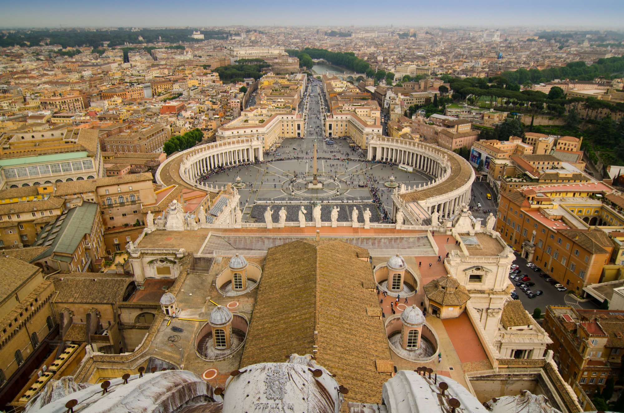 «Οικουμενική Ολονυκτία Προσευχής» στο Βατικανό: Ενώνουν τις προσευχές τους θρησκευτικοί ηγέτες