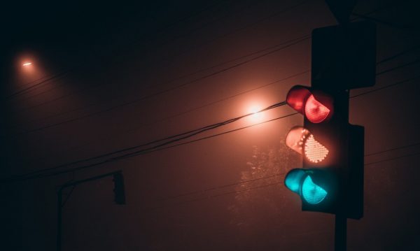 Οικονόμου: Εξετάζονται αυστηρότερες ποινές για τις τροχαίες παραβάσεις