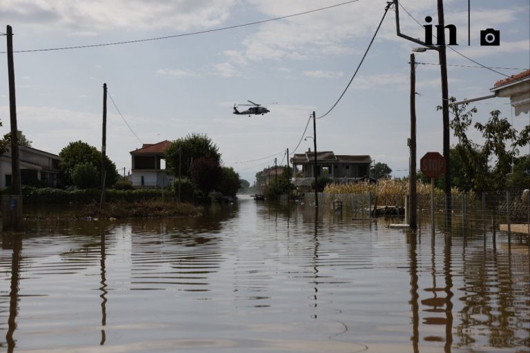 «Σε τουλάχιστον δύο σπίτια υπάρχουν νεκροί» – Το in στον Παλαμά Καρδίτσας