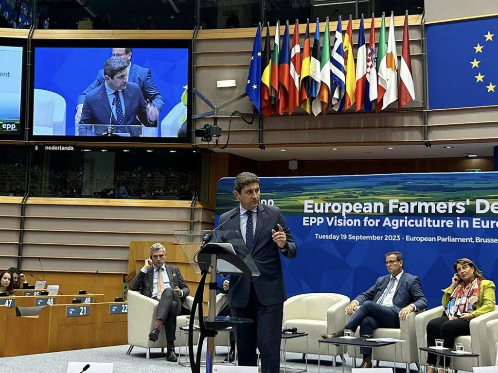 Λ. Αυγενάκης: Να δοθούν πρόσθετα κίνητρα στους νέους για να ασχοληθούν με τον πρωτογενή τομέα