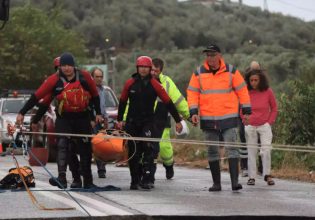 Κακοκαιρία Daniel: Μετέφεραν νεφροπαθείς με σχοινιά στο Πήλιο
