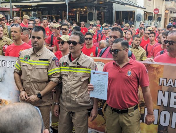Ολοκληρώθηκαν οι πορείες – Άνοιξαν οι δρόμοι