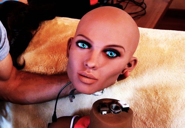 Είσαι σίγουρος/η ότι θέλεις να κάνεις σεξ με ρομπότ;