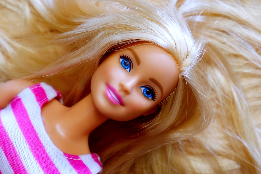 Barbie: Η «ανεπιθύμητη» κούκλα που έγραψε ιστορία