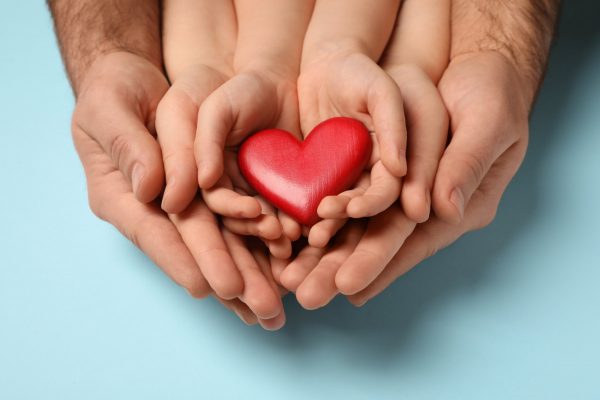 Έκκληση για βοήθεια στον μικρό Διονύση – Πάσχει από καρκίνο στο μάτι και πρέπει να χειρουργηθεί στη Γερμανία