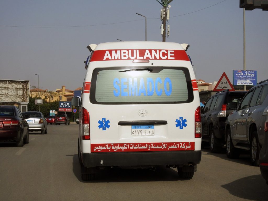 Αίγυπτος: Ανετράπη στρατιωτικό φορτηγό με πυρομαχικά – Νεκροί και τραυματίες
