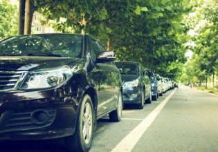 Ποιες ζημιές παθαίνει το αυτοκίνητο εάν παραμένει σταθμευμένο στον ήλιο για ώρες