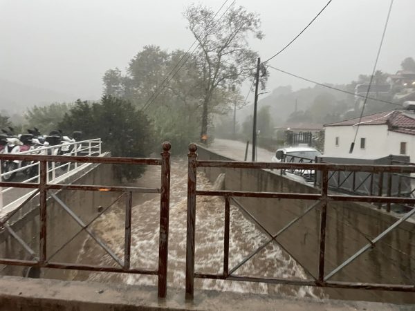 Κακοκαιρία Daniel: Αίτημα να κηρυχθεί η Σκιάθος σε κατάσταση έκτακτης ανάγκης – Καταιγίδες και πολλοί κεραυνοί