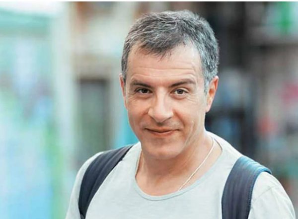 Σταύρος Θεοδωράκης: «Με τον καρκίνο δεν ξεμπερδεύεις εύκολα»