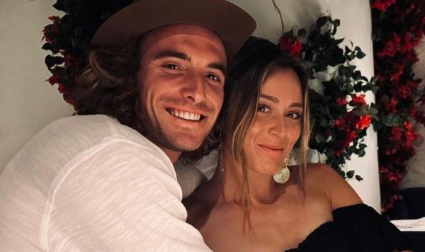 Τσιτσιπάς και Μπαντόσα δημοσίευσαν κοινή φωτογραφία μετά τις φήμες για χωρισμό