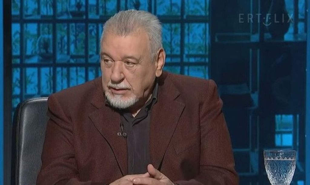 Χαλκιάς για Κασσελάκη: «Δεν υπάρχει λόγος να δηλώνεις τη σεξουαλική σου ταυτότητα»