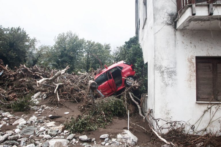 Κακοκαιρία Daniel: Δύο νεκροί σε Βόλο και Παλαμά Καρδίτσας