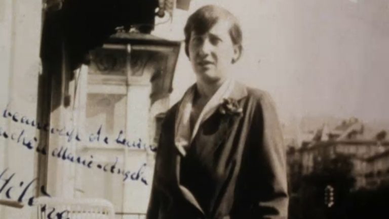 H Ελένη Ουράνη έγινε Άλκης Θρύλος για να μην την αγνοούν