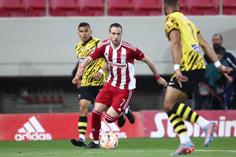 Έτσι σκέφτεται να παίξει κόντρα στην ΑΕΚ ο Μαρτίνεθ – Τα διλήμματα και ο ρόλος- κλειδί του Φορτούνη