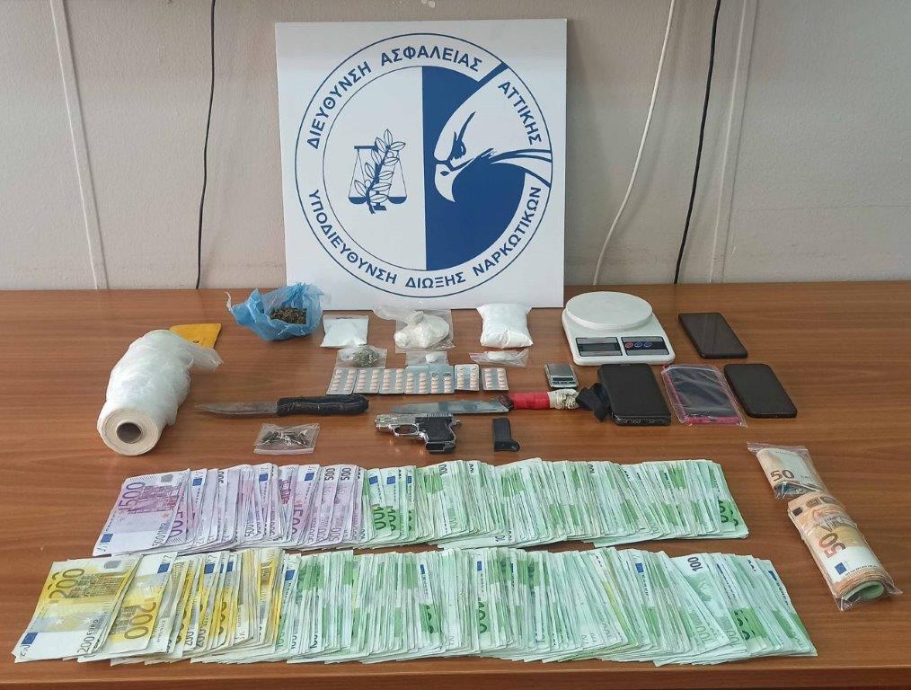 Πουλούσαν ναρκωτικά μέσω… βουλκανιζατέρ – 4 συλλήψεις