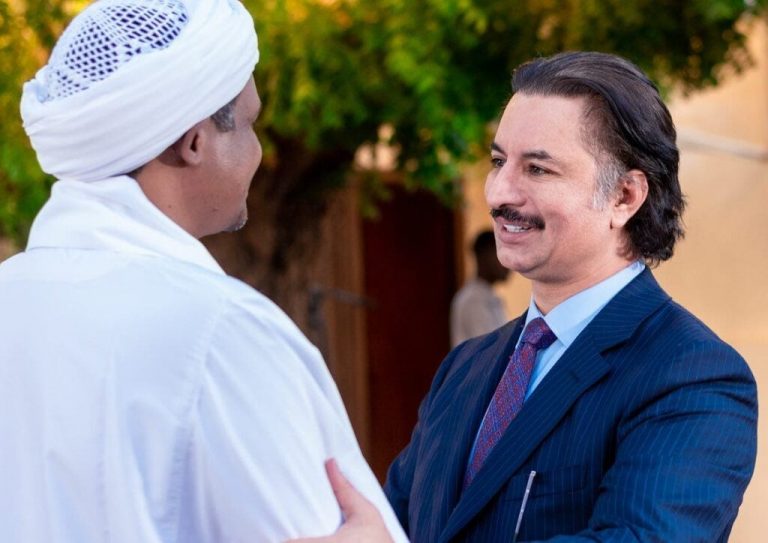 Χαλίφα Χάφταρ: Ο γιος του αφήνει ανοιχτό το ενδεχόμενο να διεκδικήσει την προεδρία της Λιβύης