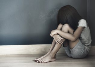 Καματερό: Τρεις ανήλικοι βίασαν μαθήτρια σε προαύλιο σχολείου