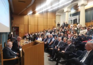 Joseph Stiglitz: Διάλεξη στο ΕΚΠΑ πραγματοποίησε ο Αμερικανός οικονομολόγος