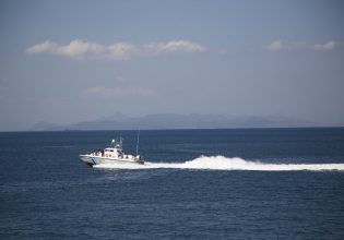 Σάμος: Επεισοδιακή καταδίωξη ταχύπλοου από το Λιμενικό – Συνελήφθη ο χειριστής του
