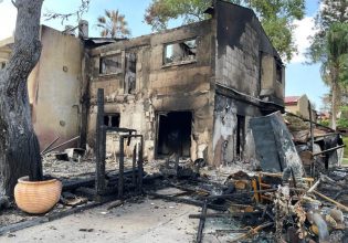 Πόλεμος στο Ισραήλ: Σκύλος αρνείται να εγκαταλείψει το σπίτι της οικογένειάς του που δολοφονήθηκε από τη Χαμάς