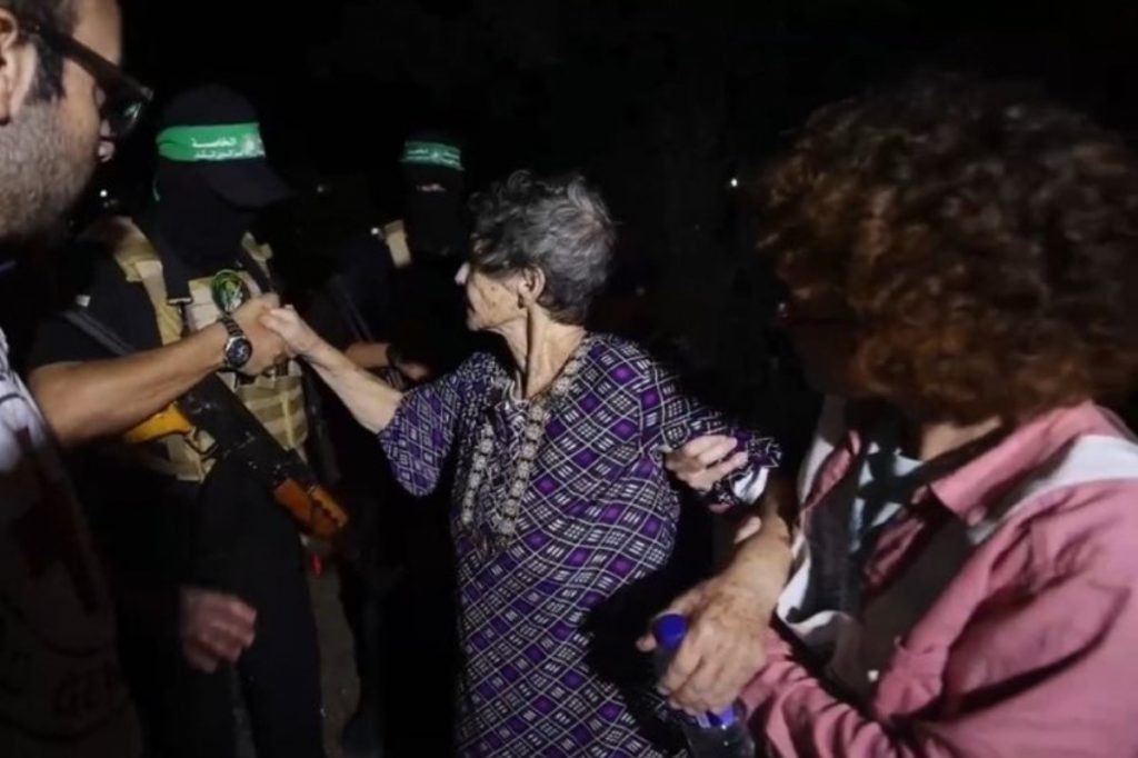 Πρώην όμηρος της Χαμάς περιγράφει τα όσα έζησε στα χέρια των μαχητών – «Με φόρτωσαν σε μια μοτοσικλέτα…»