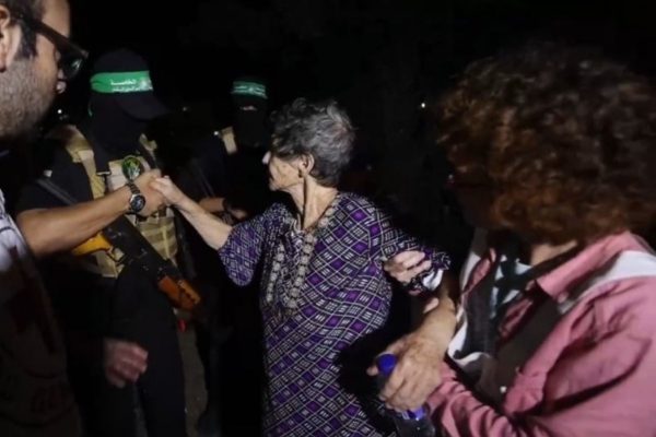 Πρώην όμηρος της Χαμάς περιγράφει τα όσα έζησε στα χέρια των μαχητών – «Με φόρτωσαν σε μια μοτοσικλέτα…»