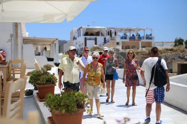 Τουρισμός: Σχεδόν 30 εκατομμύρια τουρίστες έφτασαν στην Ελλάδα το πρώτο 9μηνο του 2023