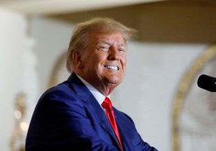 Ντόναλντ Τραμπ: Εκτός της λίστας του Forbes με τους πλουσιότερους ανθρώπους των ΗΠΑ