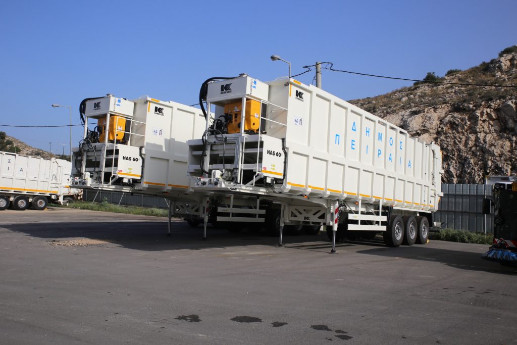 Με δέκα νέα οχήματα ενισχύει ο Δήμος Πειραιά τον τομέα Καθαριότητας  και άλλες νευραλγικές υπηρεσίες