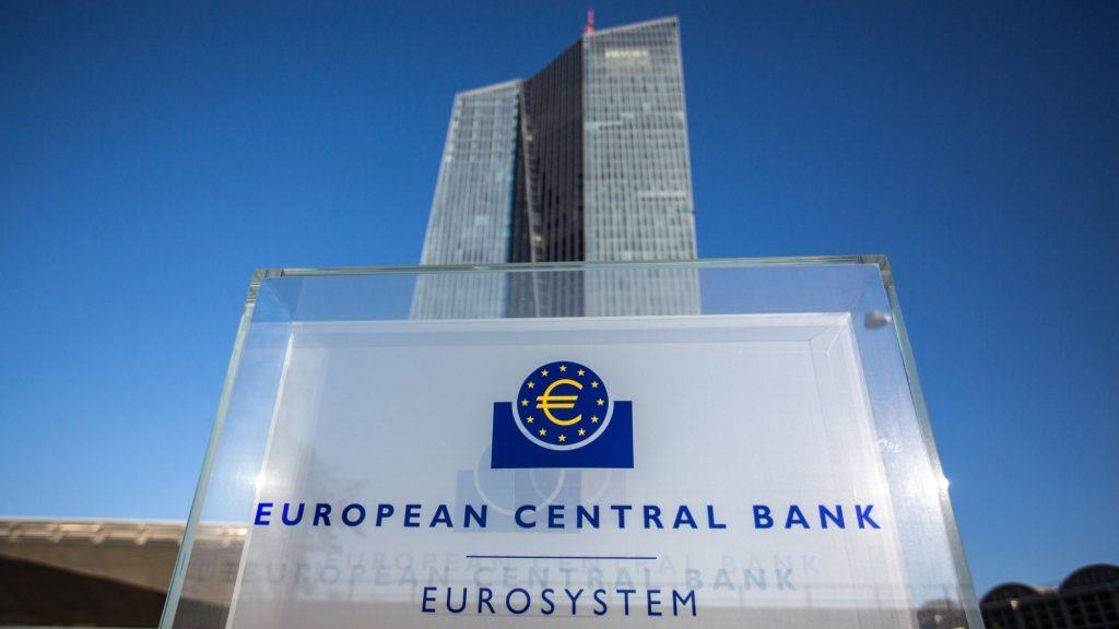 EKT: Το στοίχημα των 5,3 τρισ. ευρώ και τα διλήμματα στο ραντεβού της Αθήνας