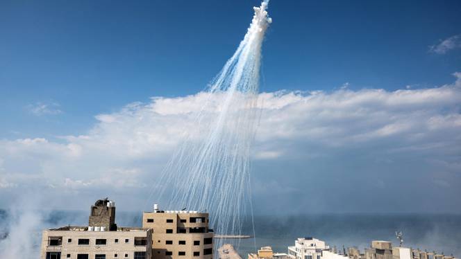 Πόλεμος Ισραήλ – Χαμάς: Το Τελ Αβίβ χρησιμοποιεί βόμβες λευκού φωσφόρου, θέτει σε κίνδυνο αμάχους, λέει το HRW