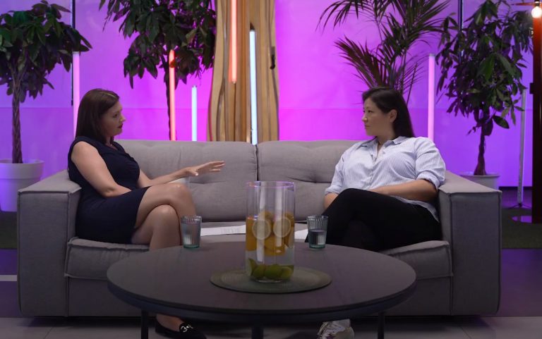 Δύο γυναίκες σε ηγετικές θέσεις αποκαλύπτουν πώς μπορούν να εξαλειφθούν οι έμφυλες διακρίσεις στον χώρο εργασίας