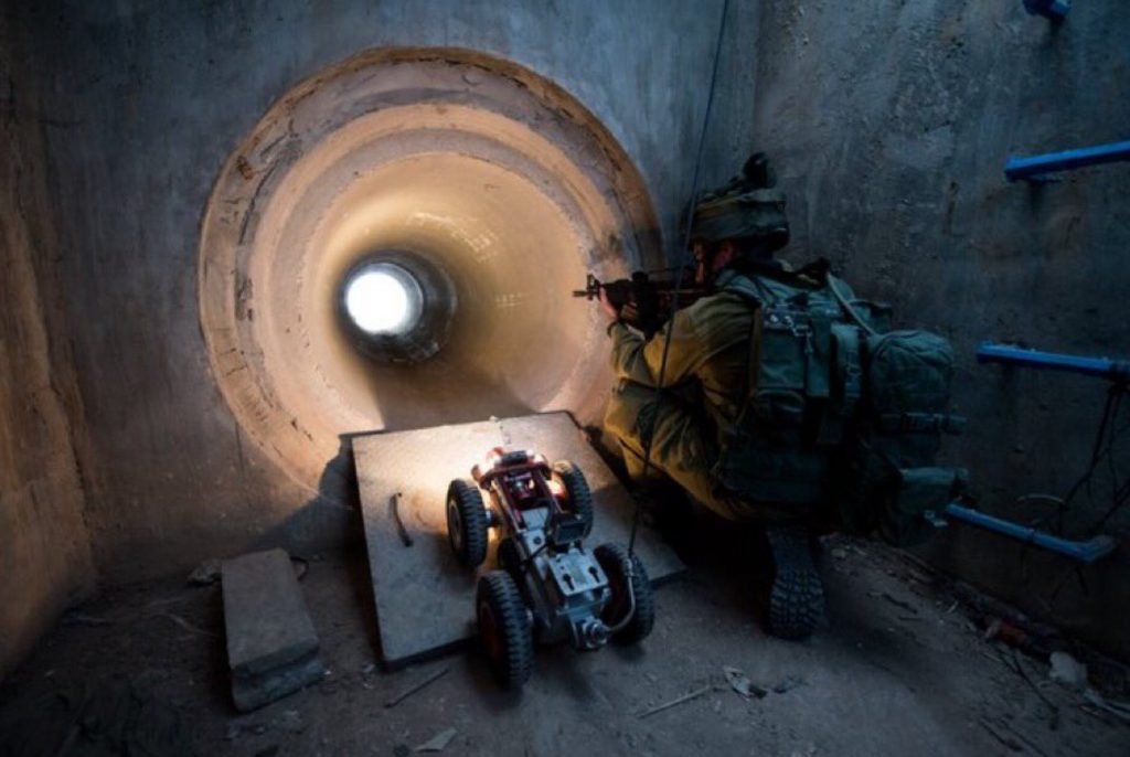 Πόλεμος στο Ισραήλ: Ο ισραηλινός στρατός επιστρατεύει το «διαμάντι» του στις υπόγειες στοές της Γάζας