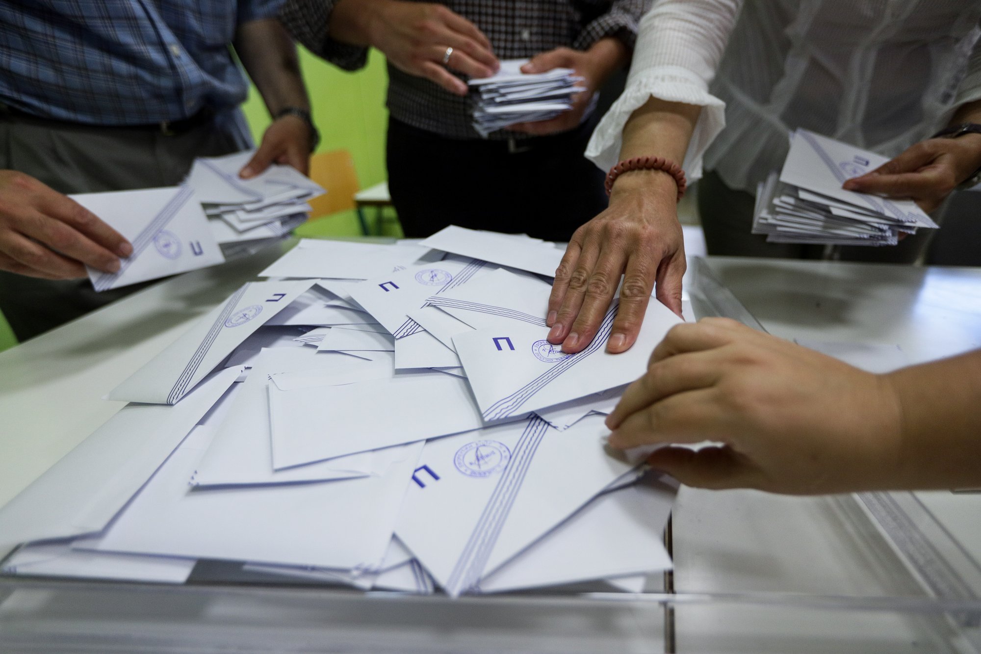 Αυτοδιοικητικές εκλογές: 152.000 υποψήφιοι - Πότε αναμένονται τα πρώτα αποτελέσματα